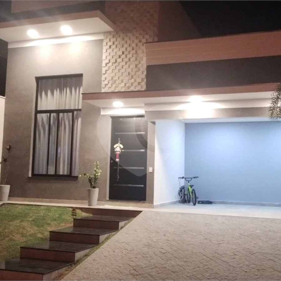 Casa à venda com 3 quartos, sendo 1 suíte, no condomínio Parque Ibiti Reserva, Sorocaba - SP