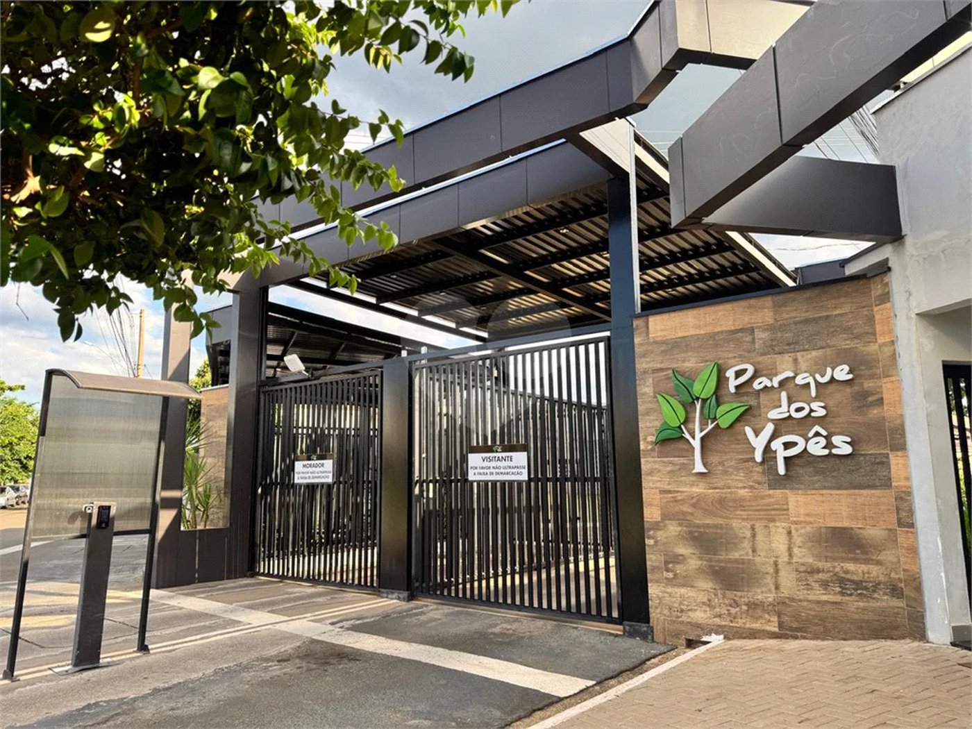 Belíssimo sobrado com 3 quartos, à venda no Condomínio Parque dos Ypês, em Piracicaba/SP.