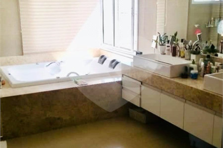 Casa à venda com 4 suítes no condomínio Residencial Villa dos Inglezes, Sorocaba - SP