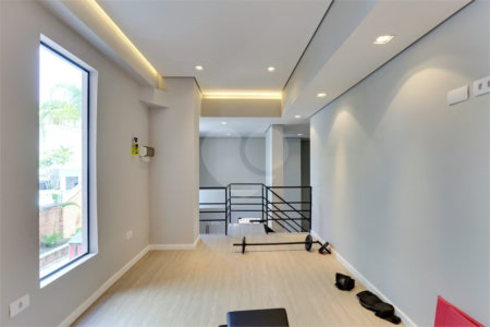 Apartamento à venda com 2 quartos, sendo 1 suíte,  em Campo Belo, São Paulo, SP