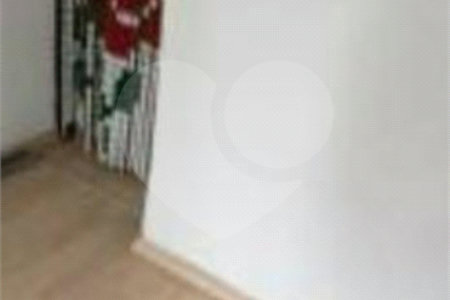 Apartamento à venda com 2 quartos em Sé, São Paulo, SP