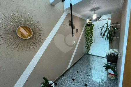 Sobrado à venda com 3 quartos, sendo 1 suíte, em Jardim Pinheiros, São Paulo, SP