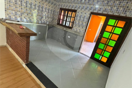 Casa para alugar com 2 quartos, sendo 1 suíte, em Jardim Rene, São Roque, SP