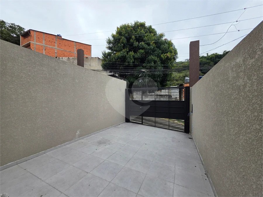Sobrado à venda com 2 quartos, sendo 1 suíte, em Vila Clarice, São Paulo, SP