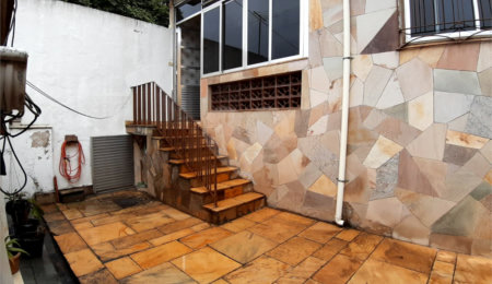 Sobrado à venda com 5 quartos em Vila Nivi, São Paulo, SP