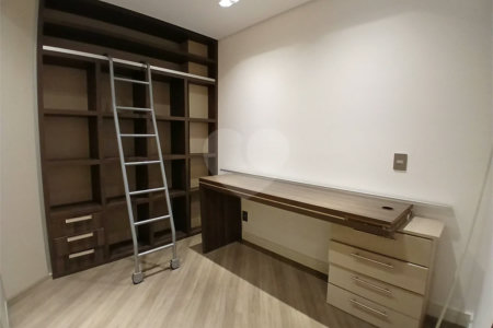 Apartamento à venda com 3 suítes em Santa Teresinha, São Paulo, SP