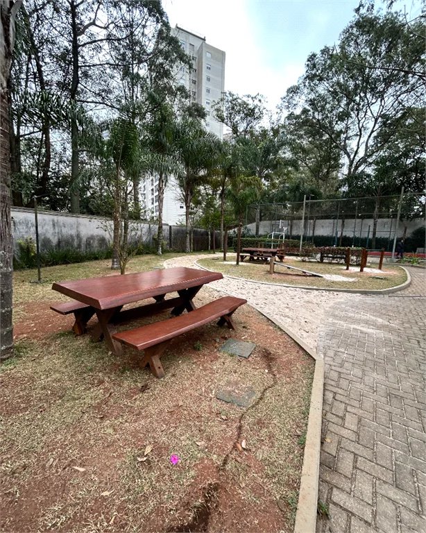 Apartamento à venda com 3 quartos, sendo 1 suíte,  em Vila Andrade, São Paulo, SP