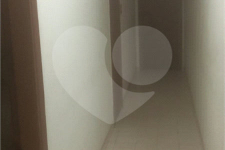 Sobrado à venda com 3 quartos, sendo 1 suíte,  em Vila Universitária, São Paulo, SP