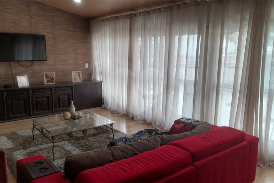 Sobrado à venda com 4 quartos, sendo 3 suítes, em Casa Verde, São Paulo, SP