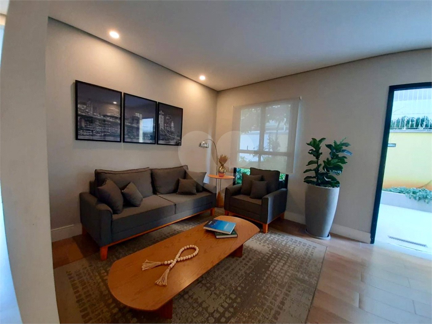 Apartamento para alugar com 3 quartos, sendo 1 suíte, em Vila Olímpia, São Paulo, SP