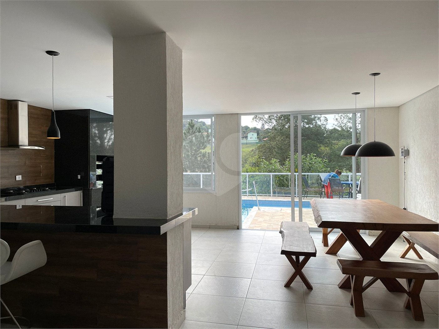 Casa à venda com 4 suítes em Suru, Santana de Parnaíba, SP