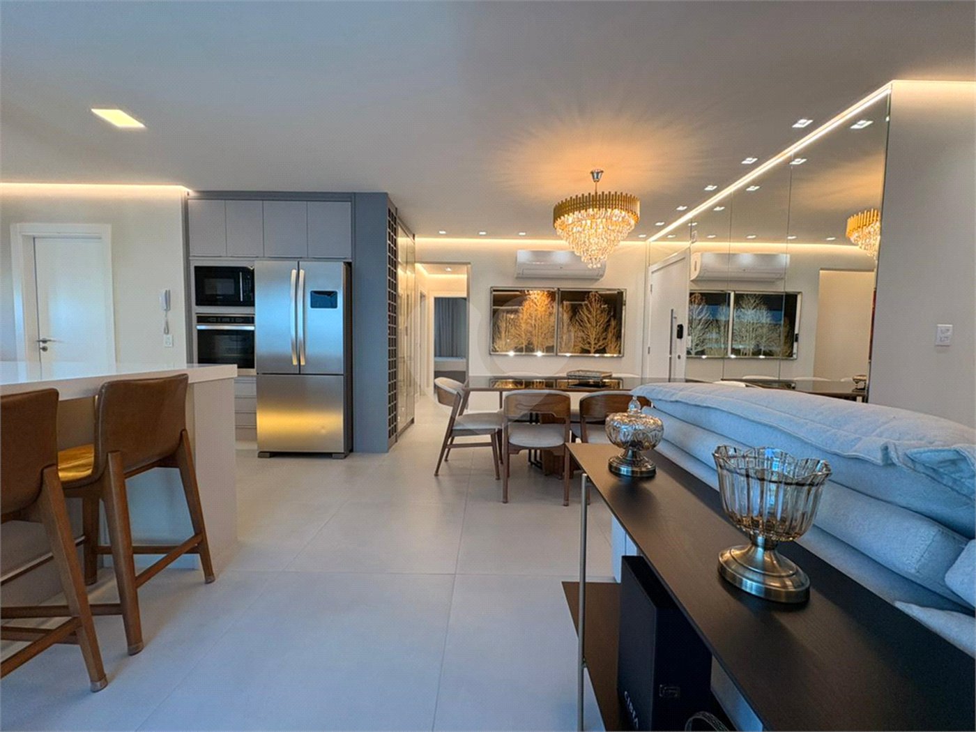 Apartamento à venda com 3 suítes em Balneário Perequê, Porto Belo, SC