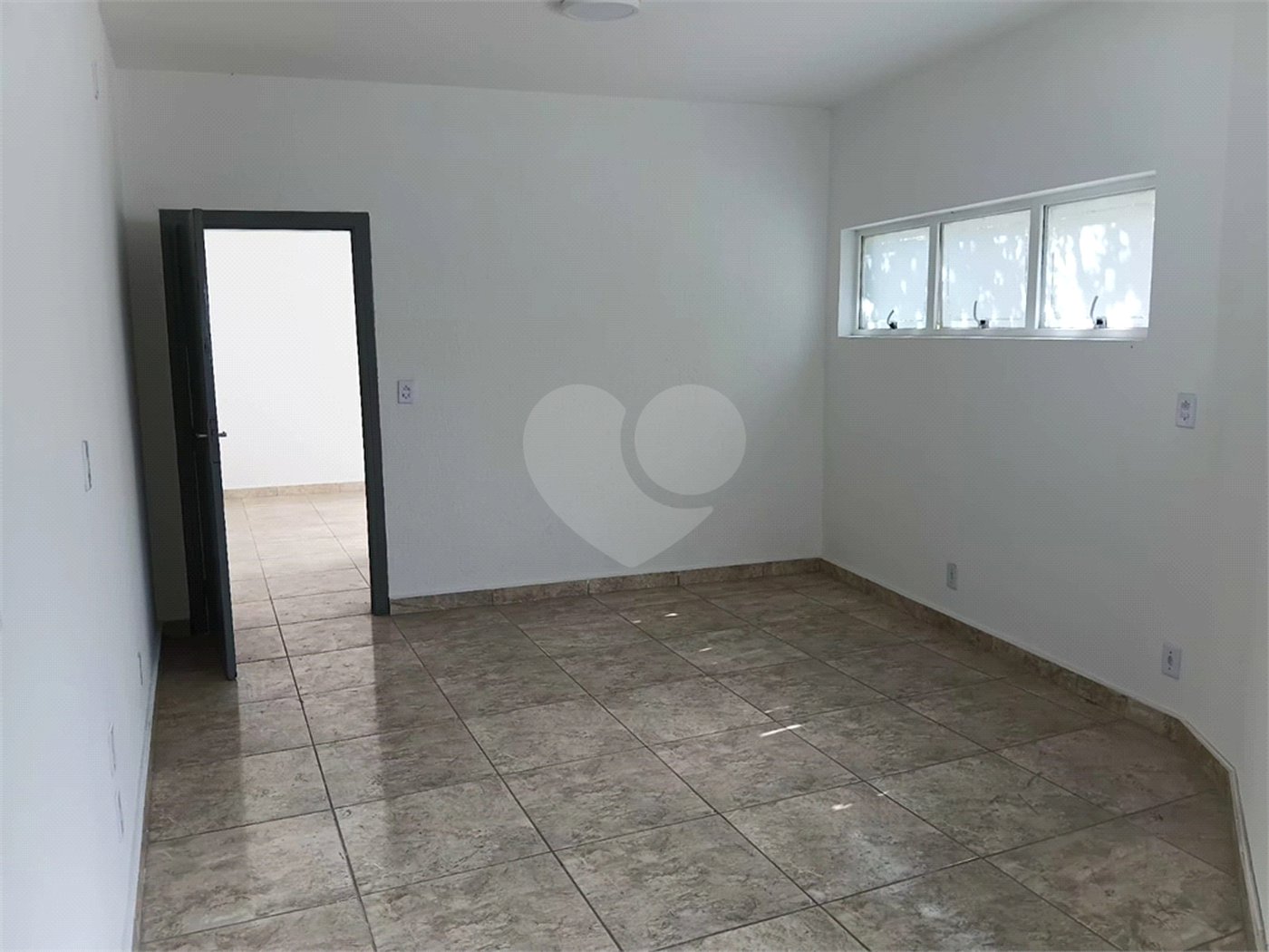 Sala à venda ou para alugar no Centro, São Roque, SP