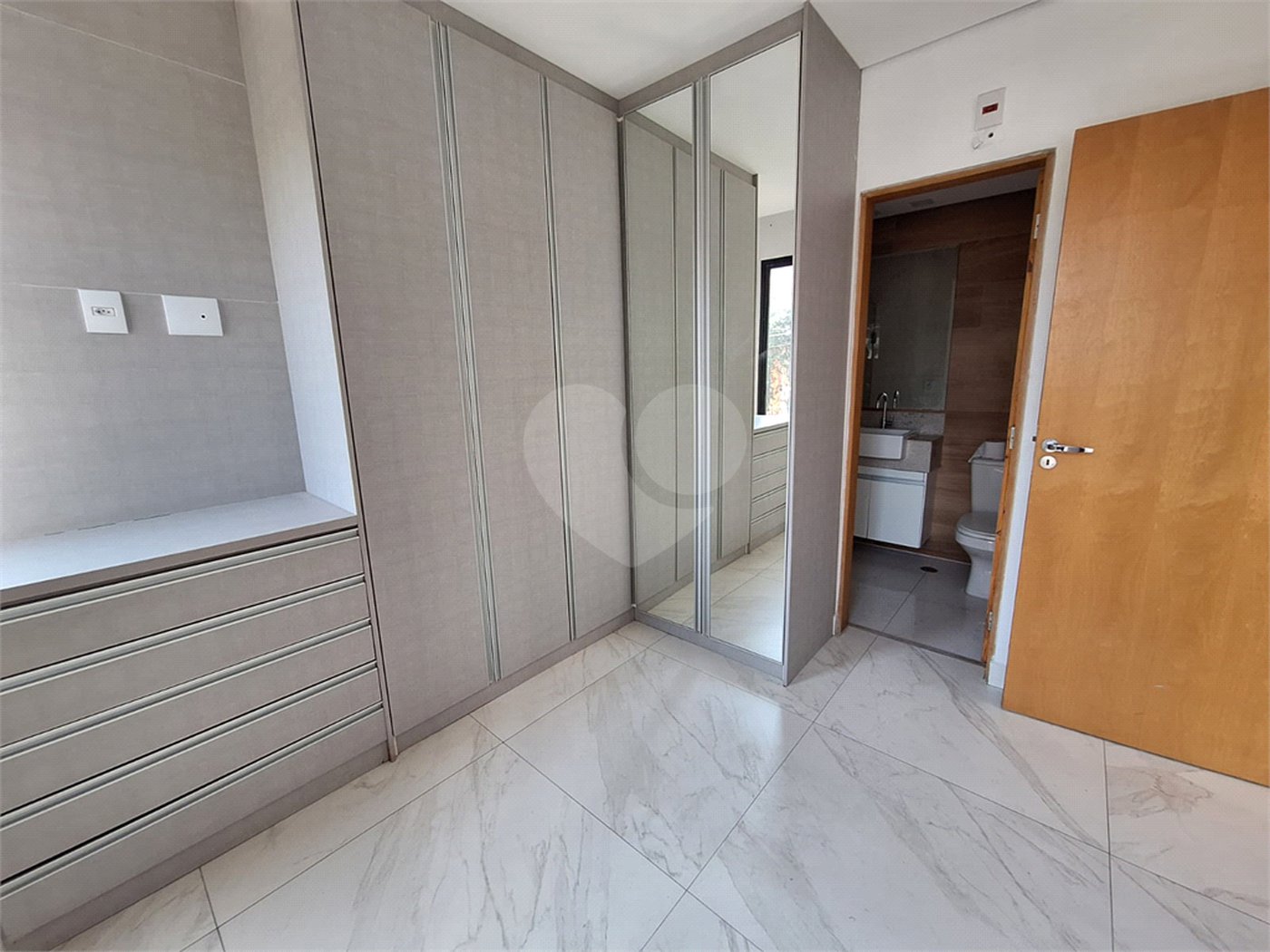Apartamento à venda com 1 quarto em Jardim das Acácias, São Paulo, SP