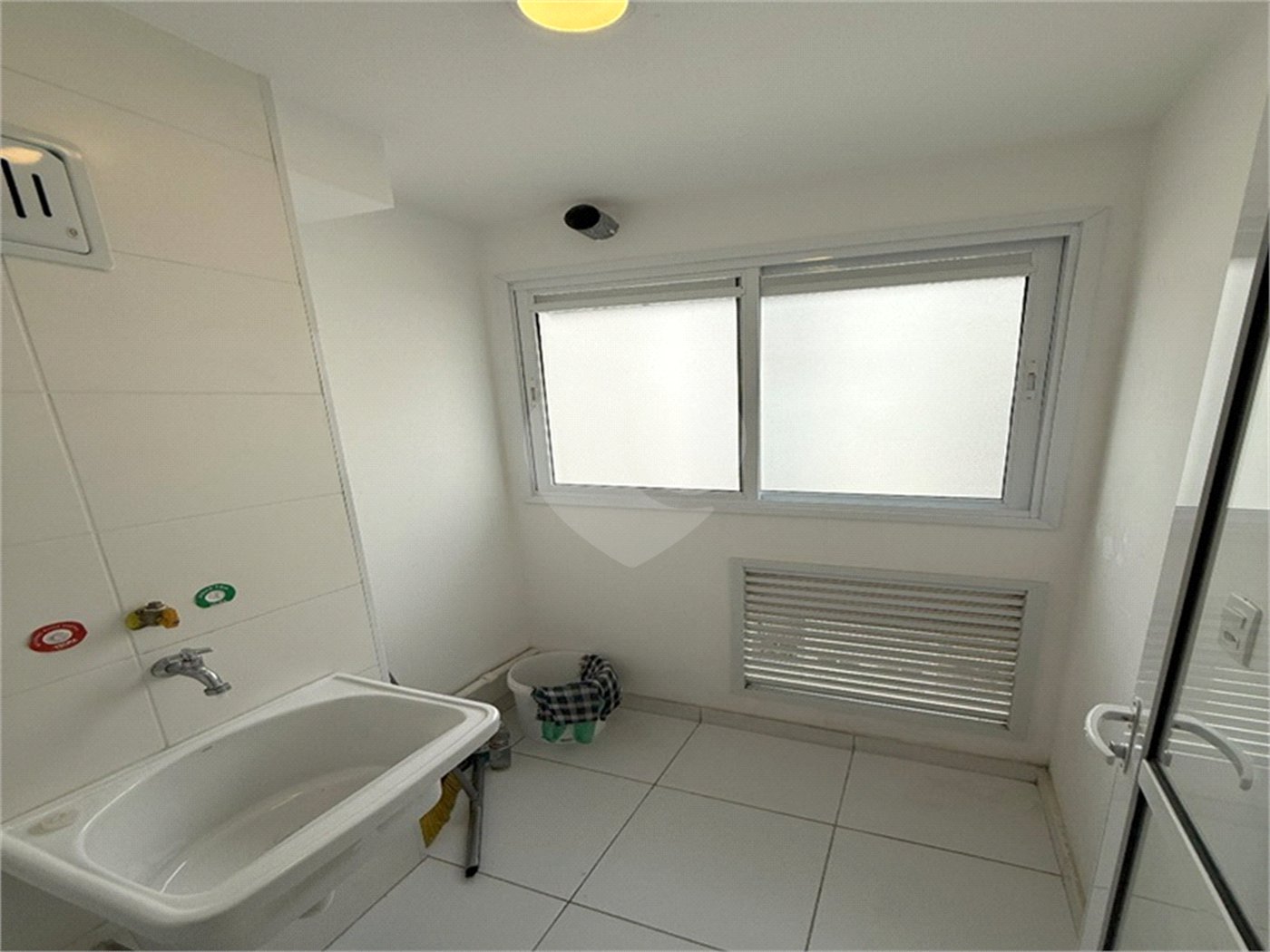 Apartamento à venda com 2 quartos, sendo 1 suíte, em Vila Guilherme, São Paulo, SP