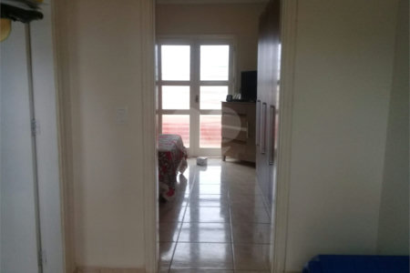 Sobrado à venda com 2 quartos, sendo 1 suíte, em Vila Barth, Itapetininga, SP