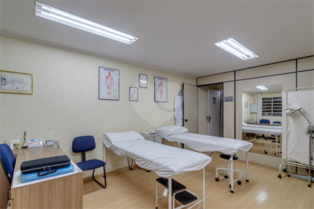 Sobrado à venda com 6 quartos em Chácara Santo Antônio, São Paulo, SP