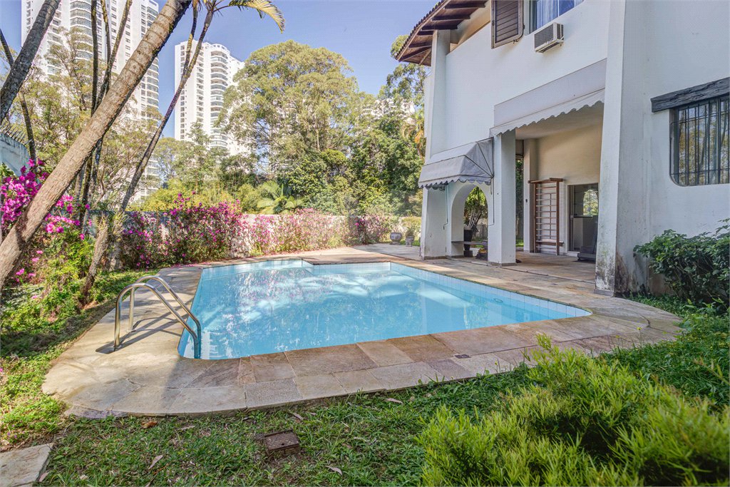 Casa à venda com 3 suítes em Jardim Marajoara, São Paulo, SP