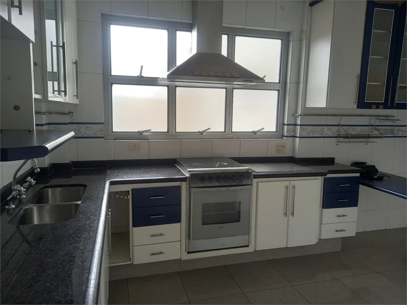 Apartamento à venda com 3 quartos, sendo 1 suíte, em Pinheiros, São Paulo, SP