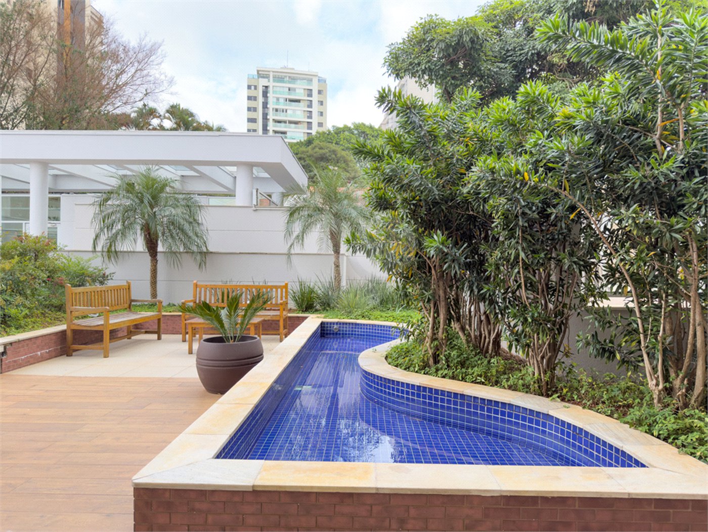 Apartamento à venda com 2 quartos, sendo 1 suíte,  em Vila Mariana, São Paulo, SP