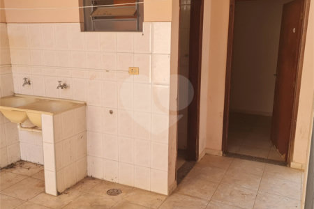 Casa à venda com 3 quartos, sendo 1 suíte, em Jardim Nova São João, São João da Boa Vista, SP