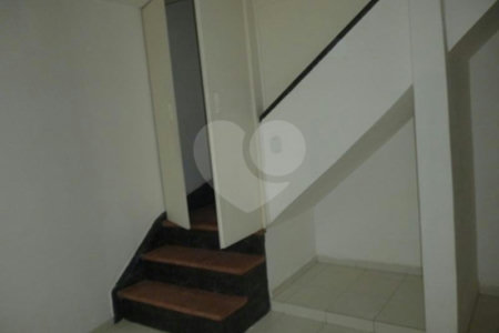 Casa Térrea à venda com 6 quartos em Vila Medeiros, São Paulo, SP