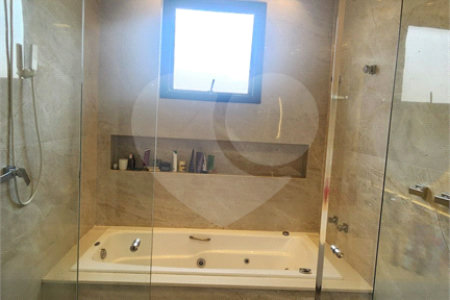 Casa à venda com 3 suítes no condomínio Portal do Horizonte, Bragança Paulista - SP