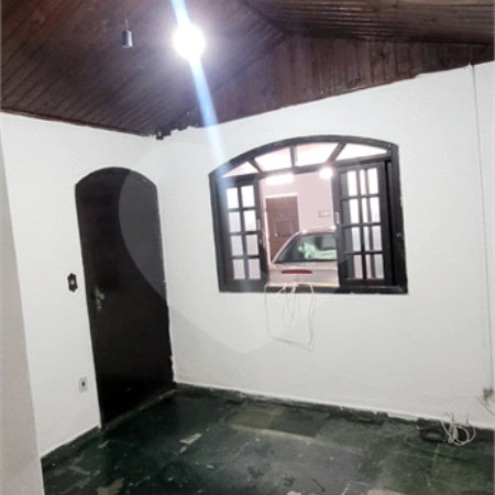 Casa à venda com 3 quartos em Conjunto Residencial Cocuera, Mogi das Cruzes, SP