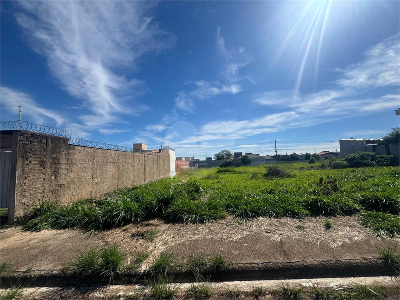 Terreno de 250m2, no Bairro Jardim Embaré, em São Carlos.