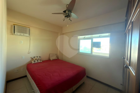 Apartamento à venda com 2 quartos, sendo 1 suíte,  em Vila Nova, Cabo Frio, RJ