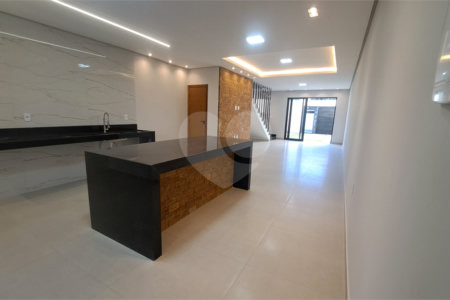 Duplex à venda com 3 quartos, sendo 1 suíte, em Tabapiri, Porto Seguro, BA