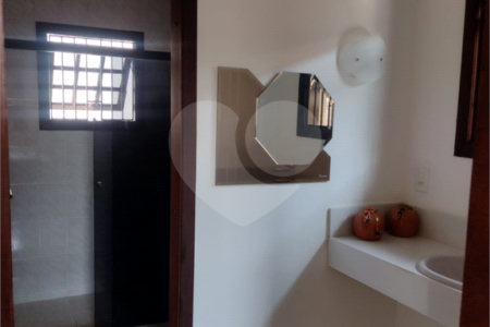 Sobrado à venda com 4 suítes em Vila Nova Socorro, Mogi das Cruzes, SP