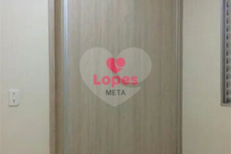 Apartamento à venda com 3 quartos, sendo 1 suíte, em Cidade Morumbi, São José dos Campos, SP