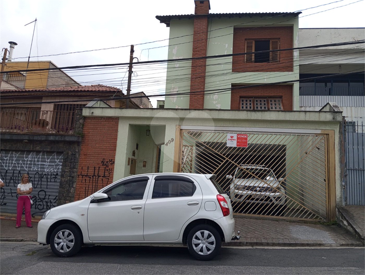 Casa à venda com 3 quartos, sendo 1 suíte, em Vila Nivi, São Paulo, SP