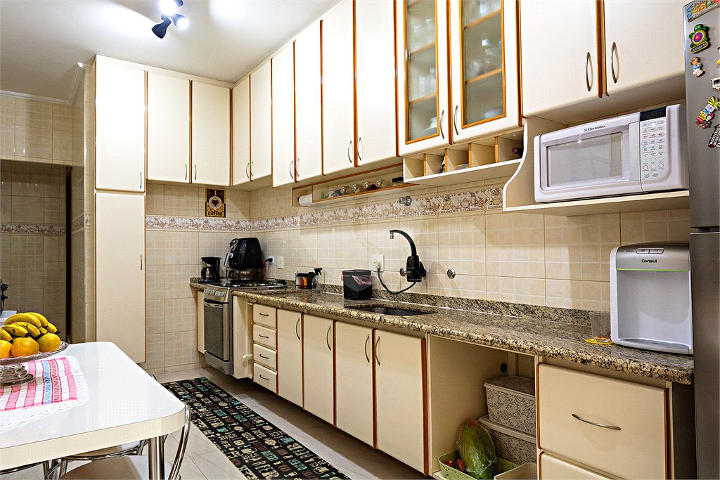 Sobrado à venda com 2 quartos, sendo 1 suíte, em Vila Guarani, São Paulo, SP