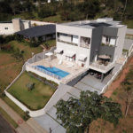 Casa à venda com 4 suítes no condomínio Reserva Ibirapitanga Ii, Santa Isabel - SP