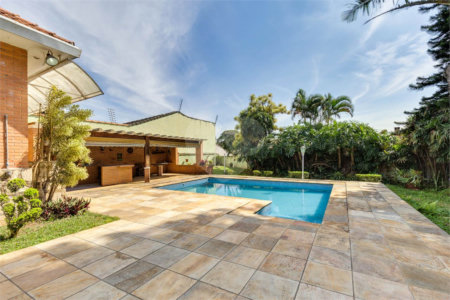 Casa Térrea à venda com 3 quartos, sendo 1 suíte, em Interlagos, São Paulo, SP