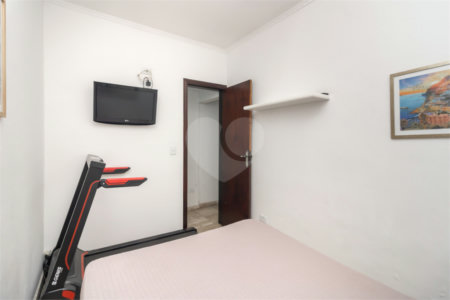 Casa à venda com 3 quartos em Ipiranga, São Paulo, SP