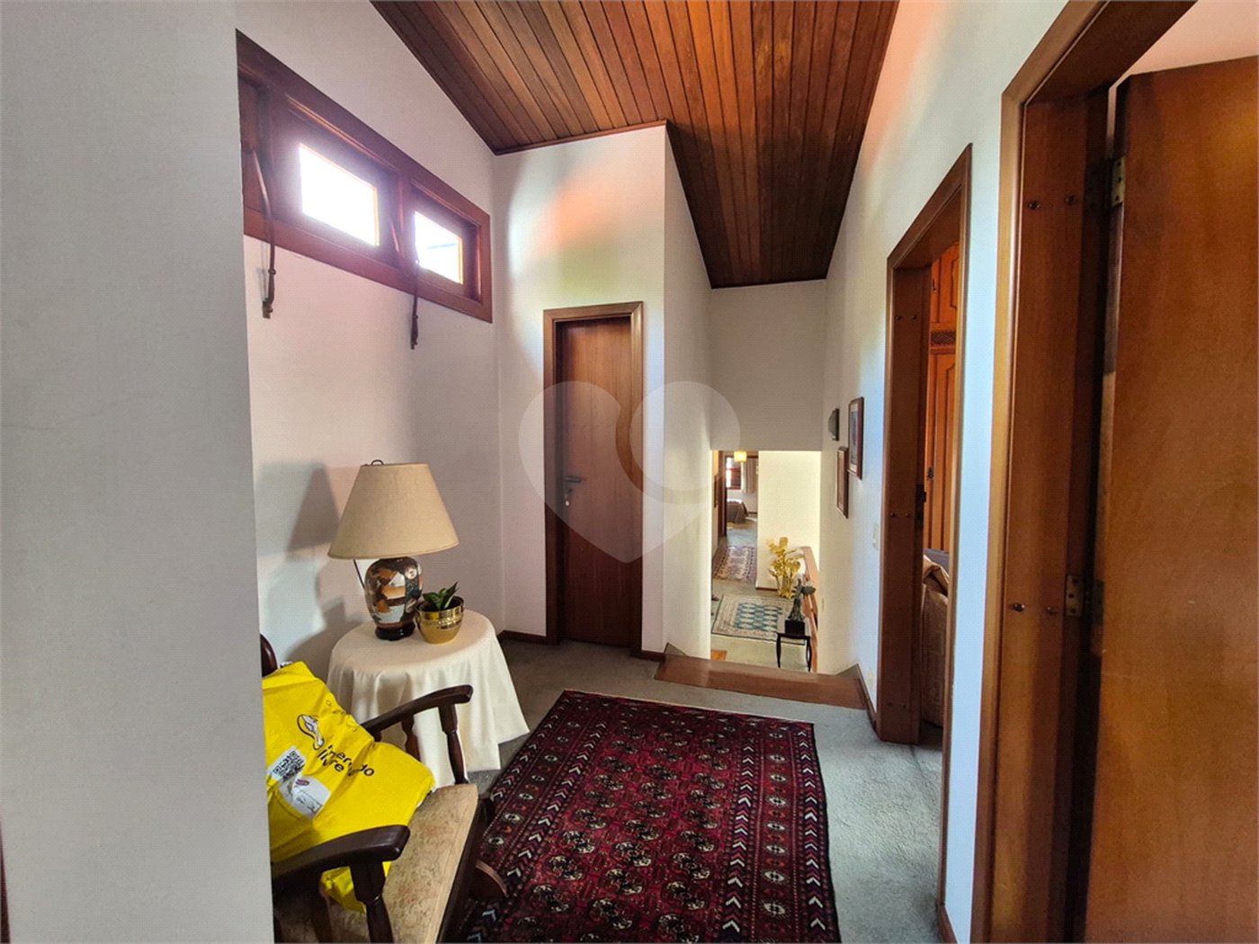 Casa de Vila à venda ou para alugar com 4 quartos, sendo 2 suítes,  em Jardim Leonor, São Paulo, SP