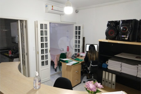 Casa à venda com 3 quartos em Mirandópolis, São Paulo, SP