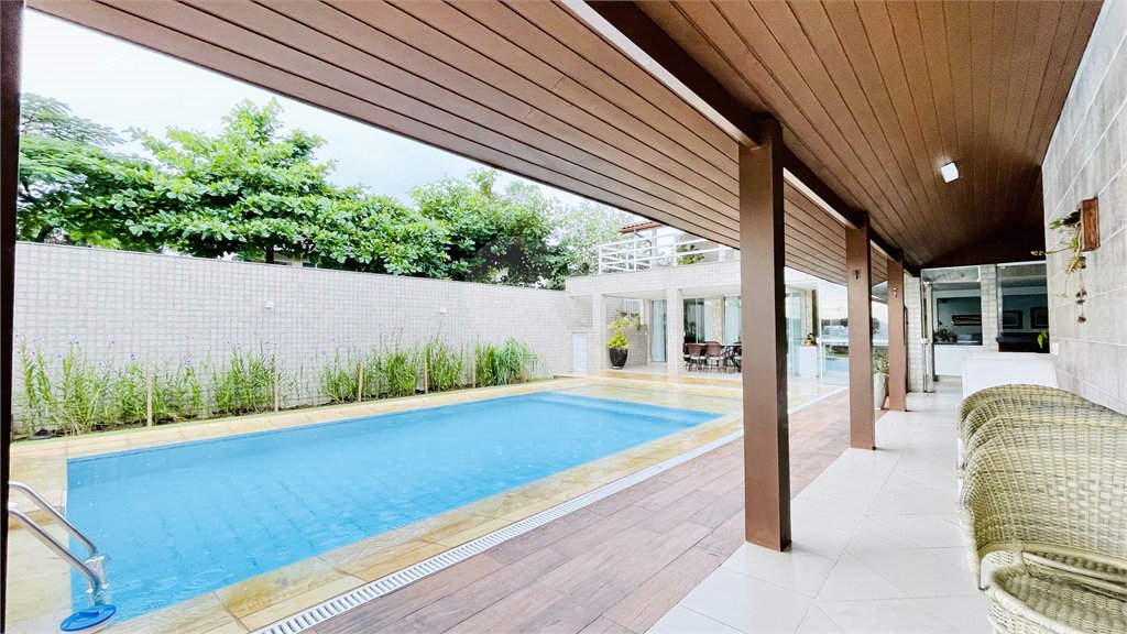 Casa à venda com 5 suítes no Centro, Porto Belo, SC