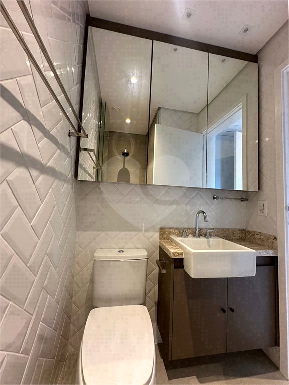 Apartamento à venda com 3 suítes em Jardim das Acácias, São Paulo, SP