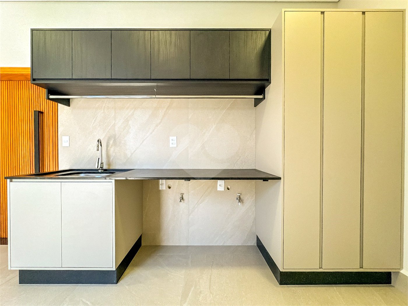 Casa à venda com 3 suítes no condomínio Jardim Residencial Dona Maria Candida, Indaiatuba - SP