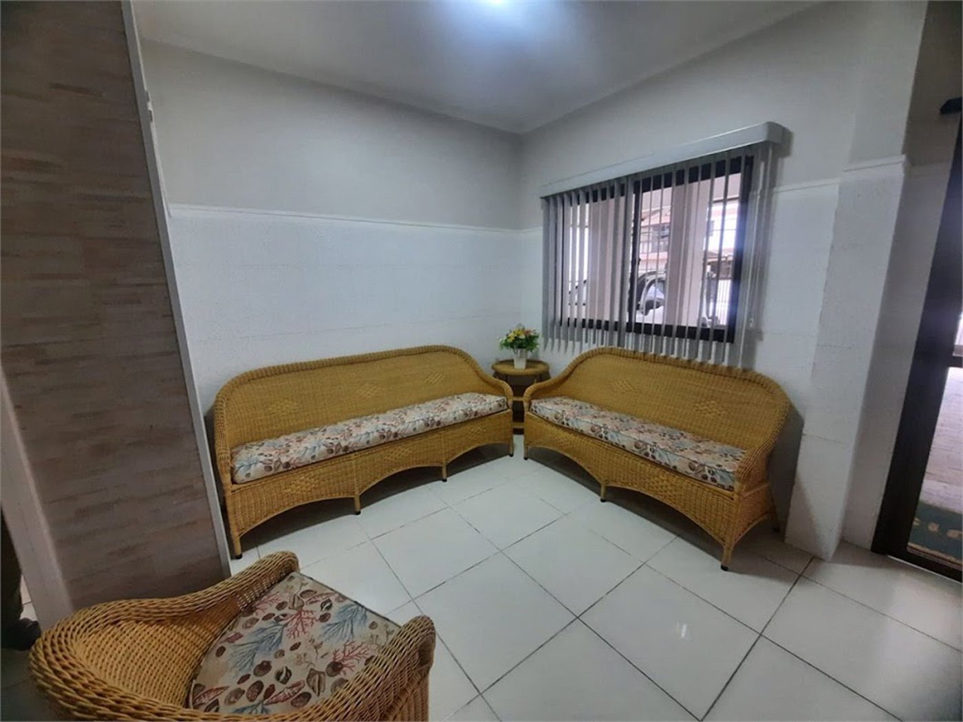 Apartamento com 3 dormitórios à venda, 202 m² por R$ 750.000,00 - Jardim Belmar - Guarujá/SP