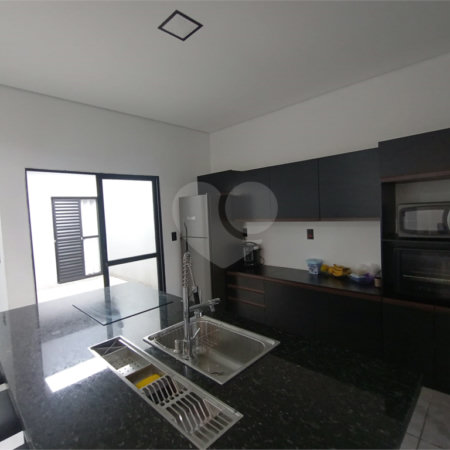 Casa à venda com 3 quartos, sendo 1 suíte, em Vila Santana, Itapetininga, SP