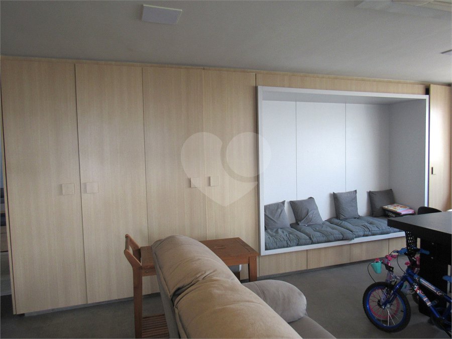 Apartamento para alugar com 3 suítes em Santana, São Paulo, SP