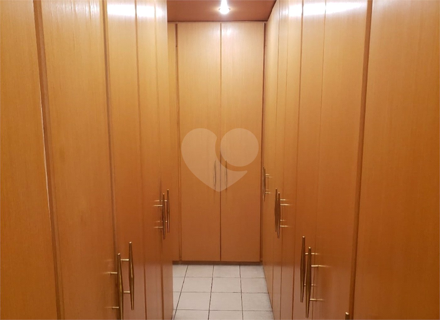 Apartamento à venda com 3 quartos, sendo 1 suíte,  em Jardim América, São Paulo, SP