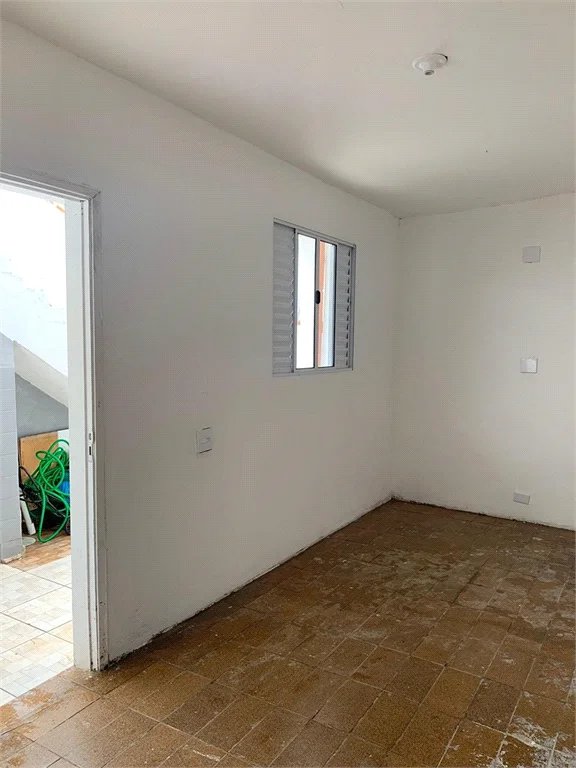 Sobrado à venda com 3 quartos em Vila Progredior, São Paulo, SP