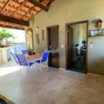 Casa à venda com 3 quartos, sendo 1 suíte, com vista deslumbrante em Recreio Maristela, Atibaia