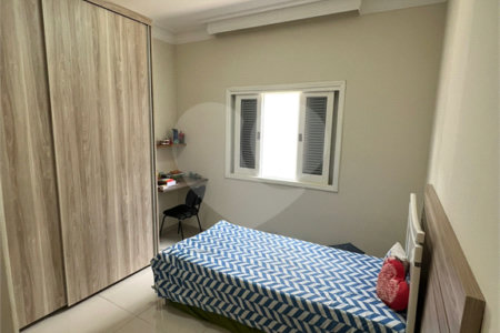 Casa à venda com 3 quartos, sendo 1 suíte, no condomínio Parque do Varvito, Itu - SP